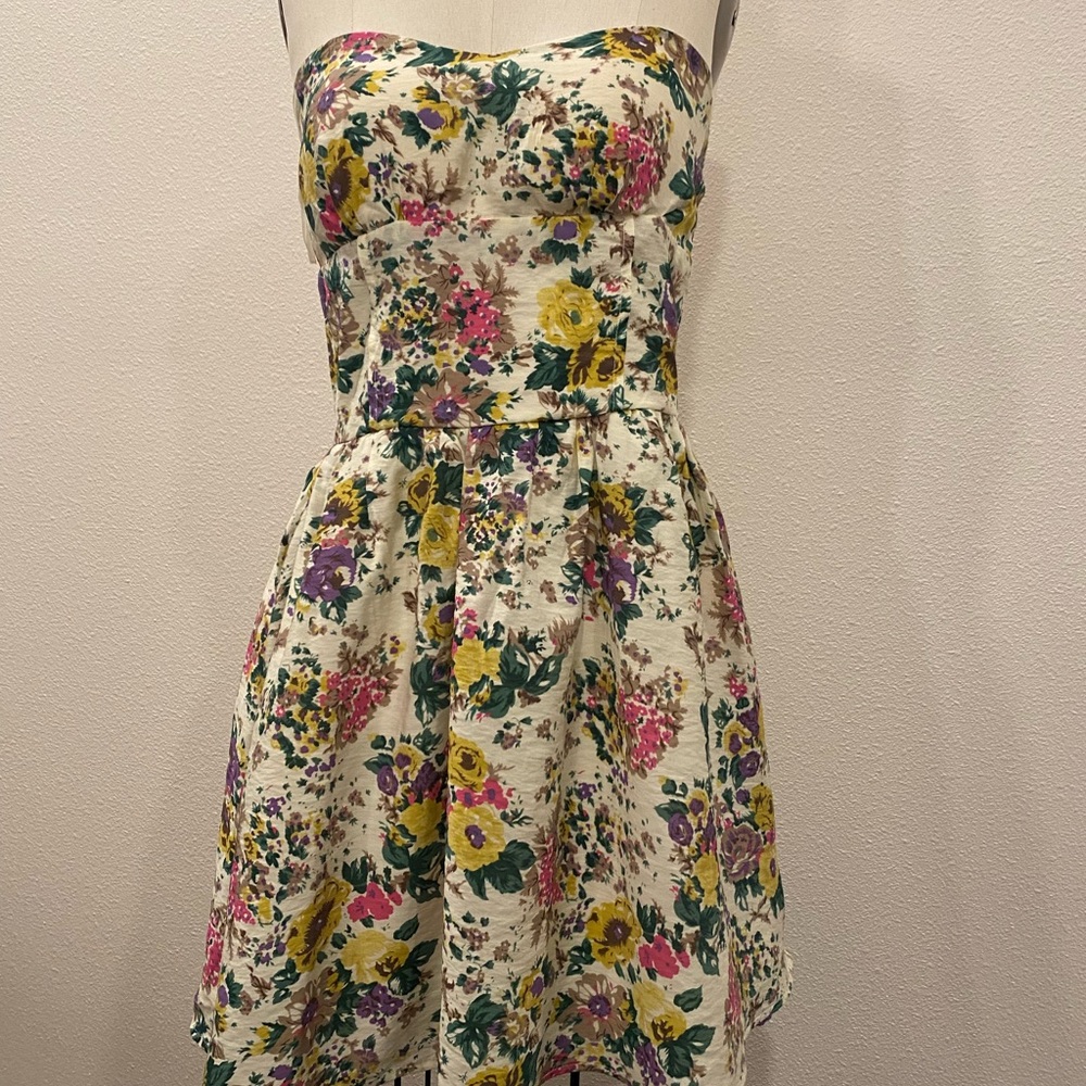 Women strapless floral dress, size m